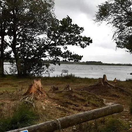 6 Person In Ansager-by Traum